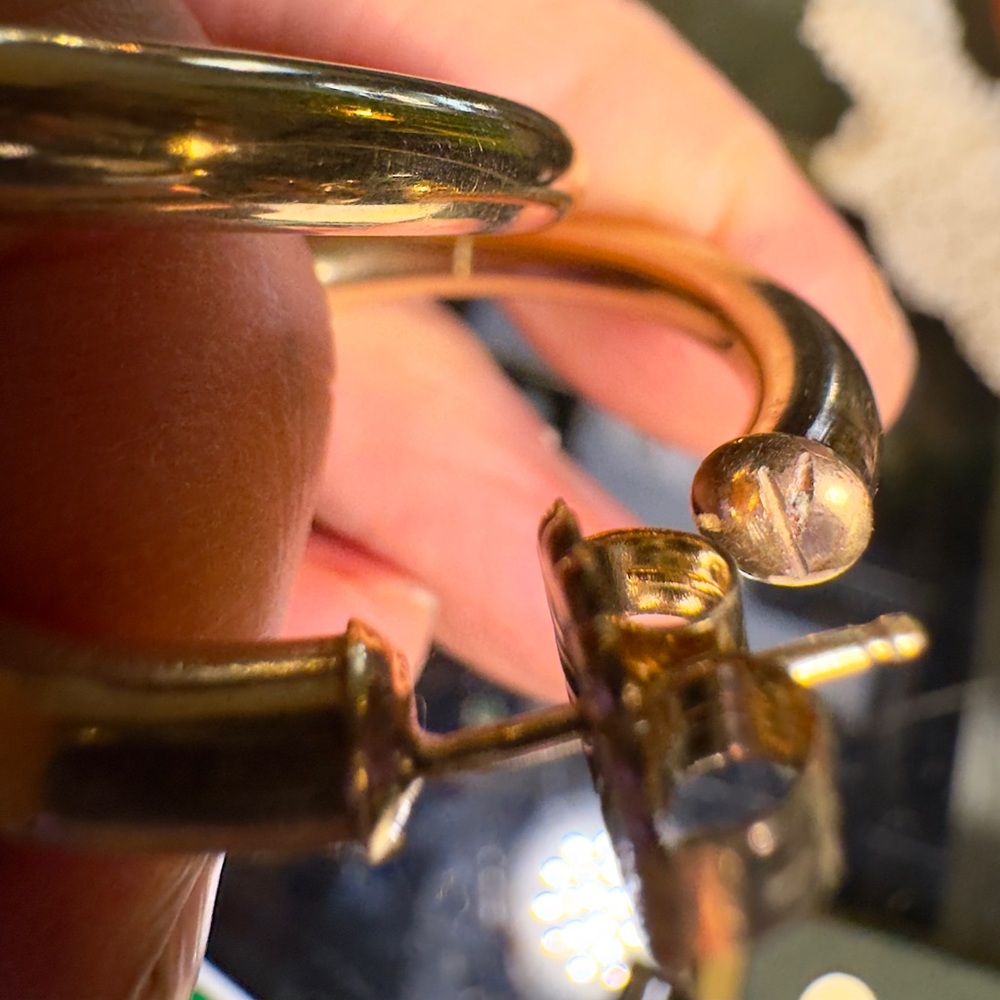 Heavy 14k Yellow gold Hoop Earrings - Picture 3 of 8